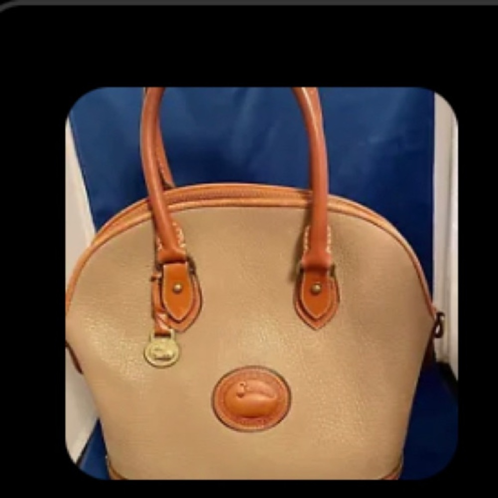 Dooney & Bourke - Picture 3 of 3
